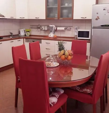 Pina Apartment *